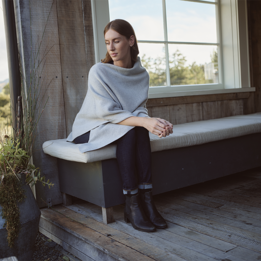 1972 Victoria Merino Poncho Wmns