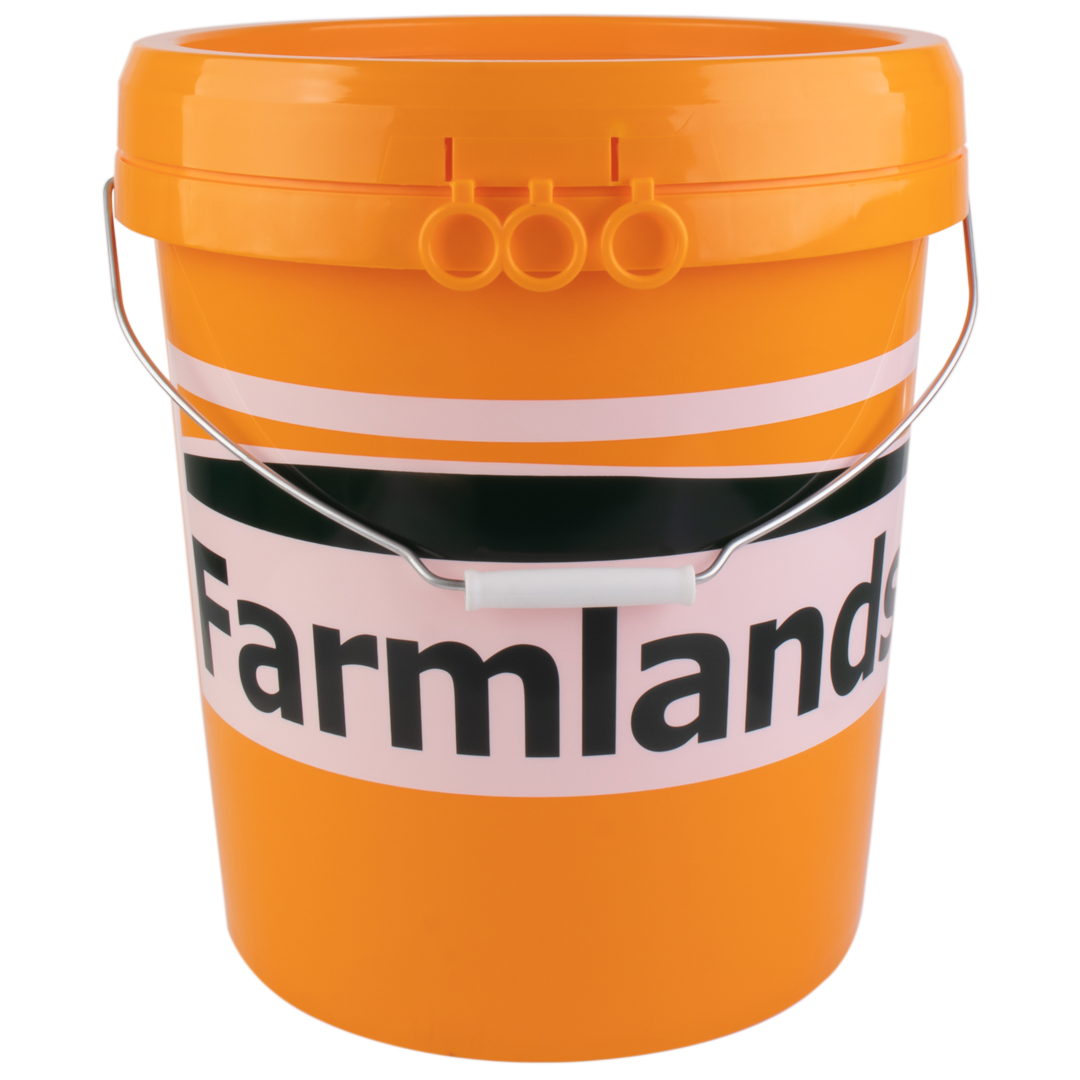 Farmlands Handy Bucket and Lid