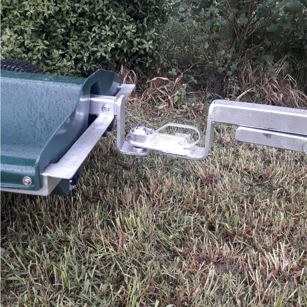 Smart Tukka Meal Trough on Wheels