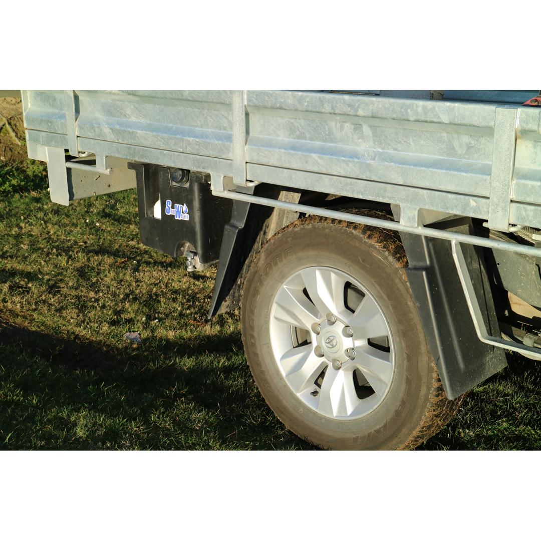 Advantage Plastics Large/4WD Mudguard